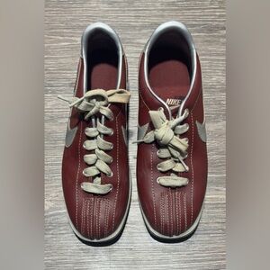 1980's Vintage Nike Bowling Shoes Women's Size 8.5 Maroon Silver Burgundy